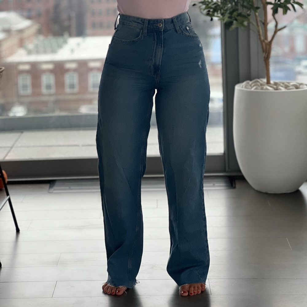 Mom Jeans Ultra High Rise